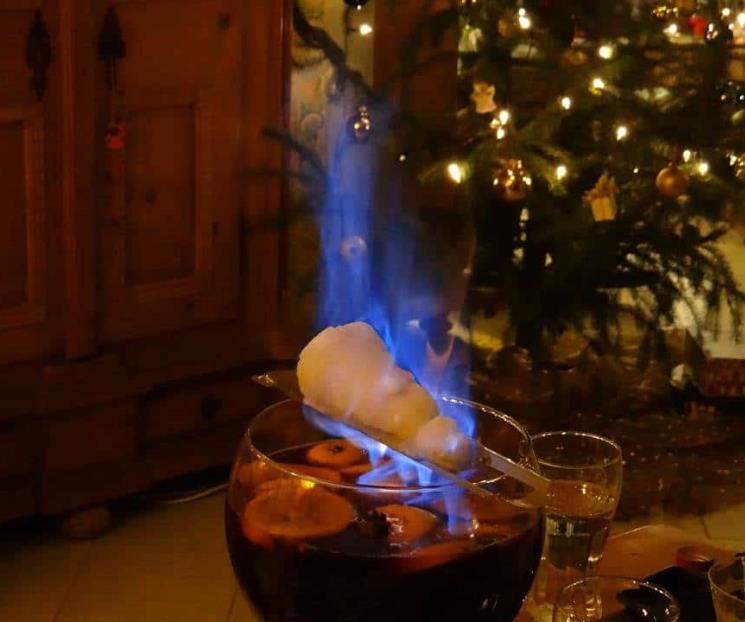 Jamaica y tamarindo, dos indispensables en los ponches Jamaica y tamarindo, dos indispensables en los ponches