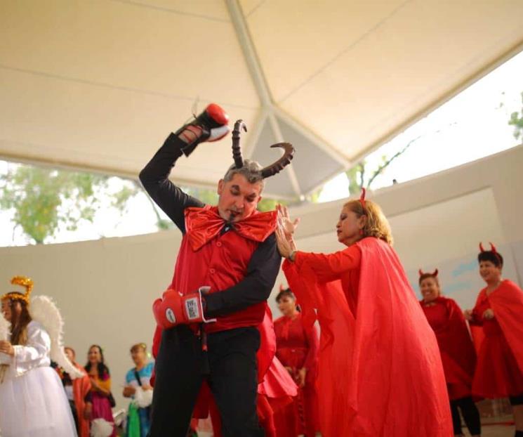 Disfrutan familias pastorela ofrecida por gobierno regio