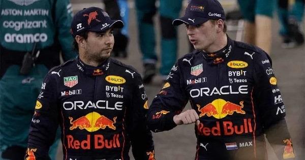 Le manda Verstappen indirectas a Checo Pérez Le manda Verstappen indirectas a Checo Pérez