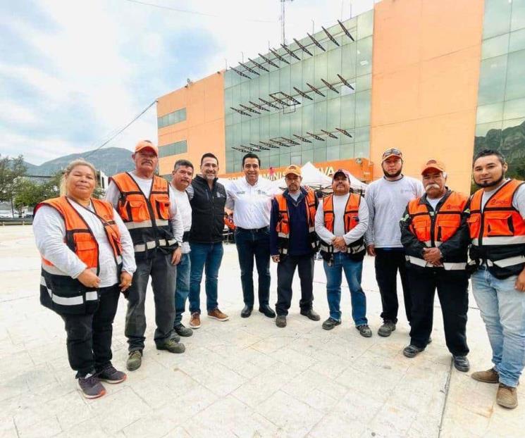 Entrega Nava aguinaldos “sin jineteos”