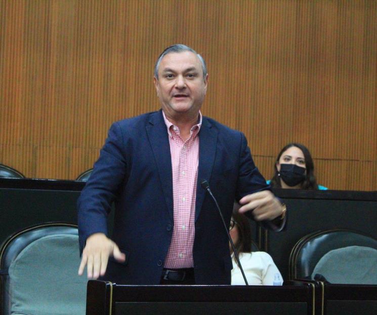 Busca MC titular a autodidactas y gente con experiencia Busca MC titular a autodidactas y gente con experiencia