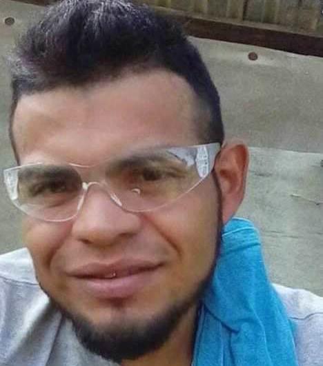 Desaparece hombre con todo y moto en Linares