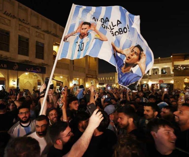Hacen argentinos el banderazo en el día previo a la Final