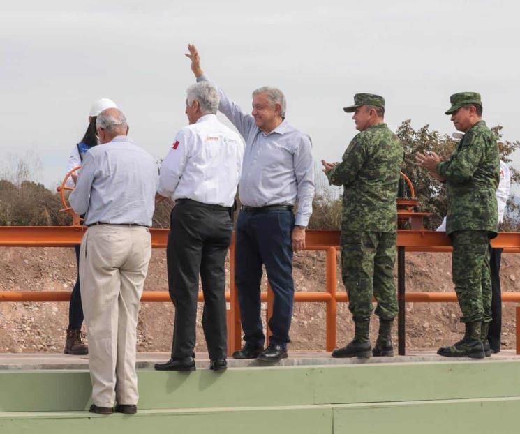 AMLO inaugura primera etapa del sistema de riego en Nayarit