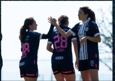 Golean Rayadas en primer partido de pretemporada