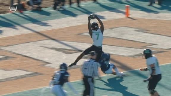 Marshall vence a UConn 28-14 en Myrtle Beach Bowl