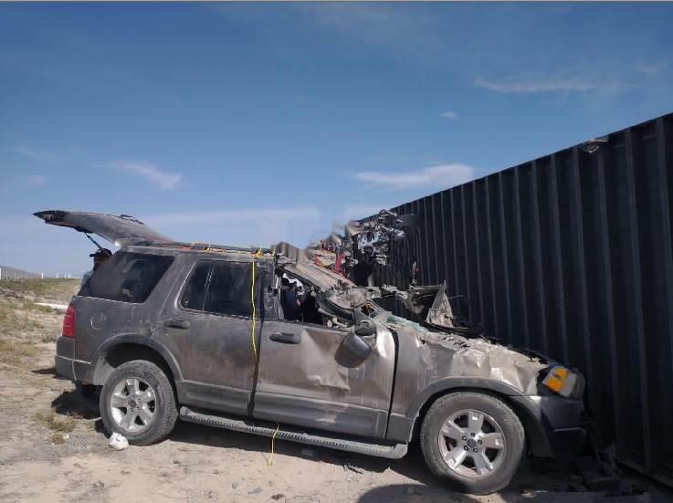 Chocan contra tráiler en Galeana