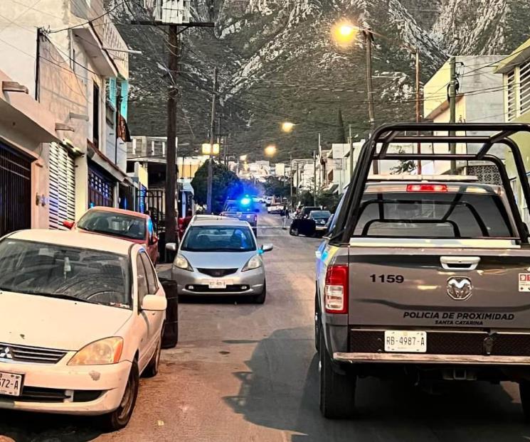 Ejecutan a conductor en calles de Santa Catarina Ejecutan a conductor en calles de Santa Catarina