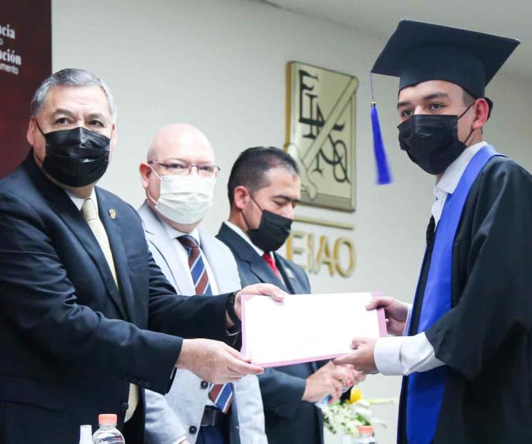 Concluyen sus estudios en técnico dual de EIAO Concluyen sus estudios en técnico dual de EIAO