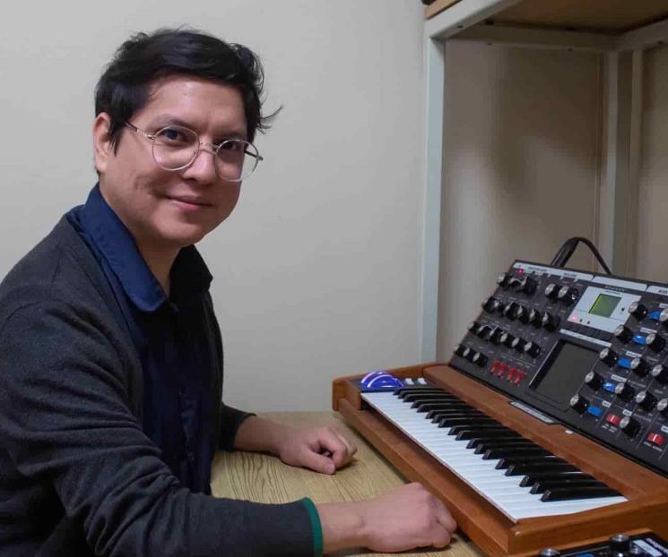 Maestro de FAMUS gana premio mundial de creatividad musical