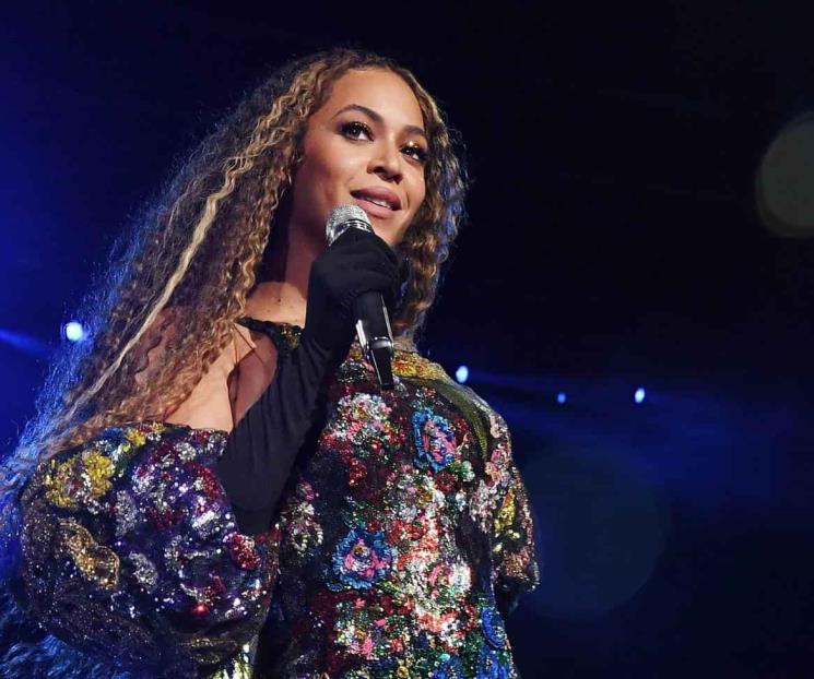 Beyoncé vuelve a los escenarios Beyoncé vuelve a los escenarios