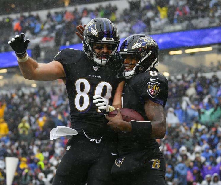 Alcanza Baltimore los playoffs en la NFL