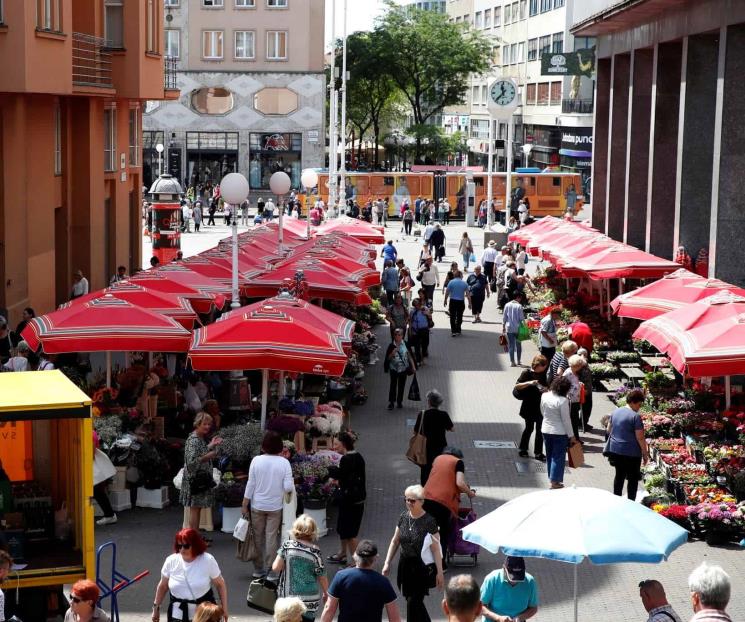 En plena crisis crece la Eurozona; recibe a Croacia En plena crisis crece la Eurozona; recibe a Croacia