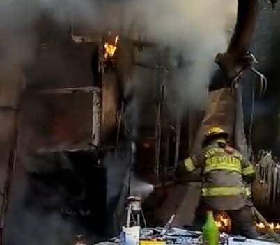 Arde vivienda en Escobedo