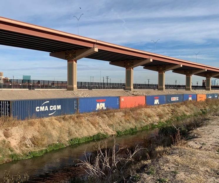 Instalan contenedores para frenar migrantes en Cd. Juárez Instalan contenedores para frenar migrantes en Cd. Juárez