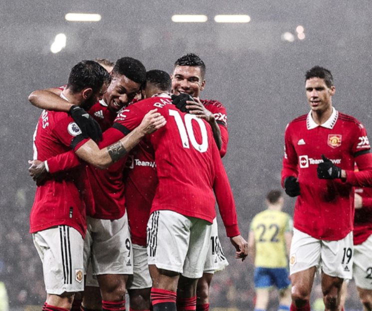 Gana ManU y se acerca a puestos de Champions