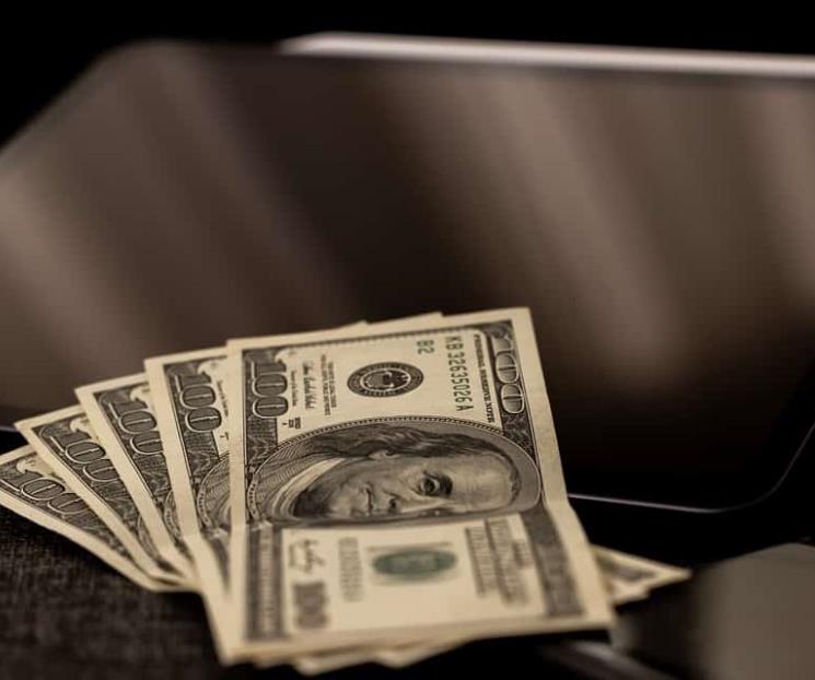 Dólar se vende en 19.76 pesos en promedio