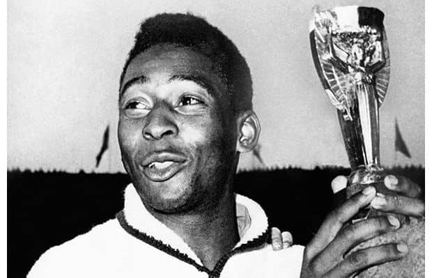 En 1958 conquistó su primer Copa del Mundo en el Mundial de Suecia.