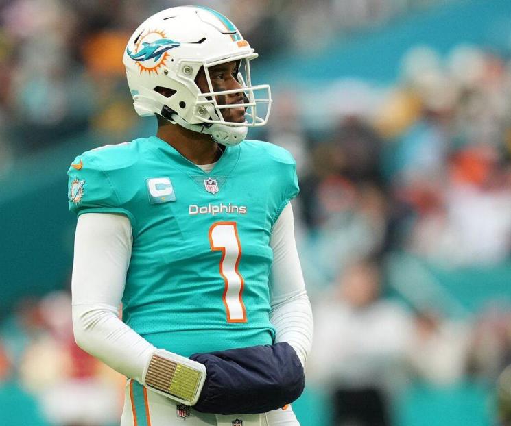 Sufre Taigovailoa su tercera conmoción cerebral en la NFL