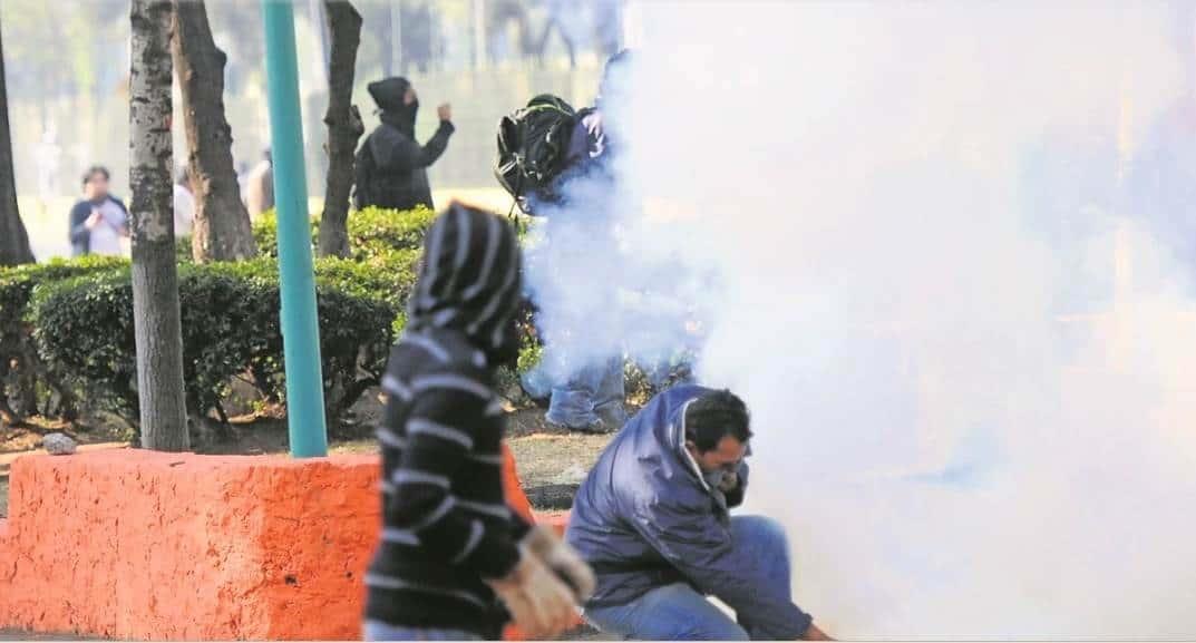 Compran 2.8 millones de bombas lacrimógenas