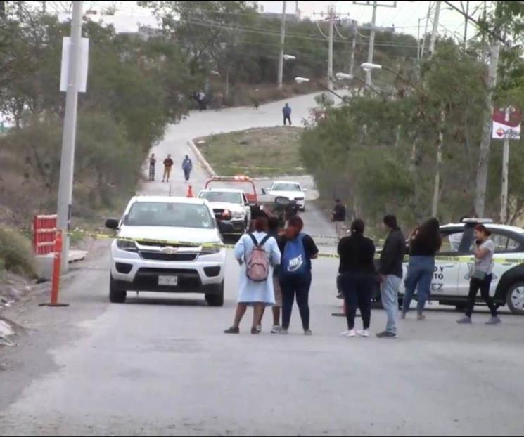 Conductor pierde la vida tras volcadura Conductor pierde la vida tras volcadura