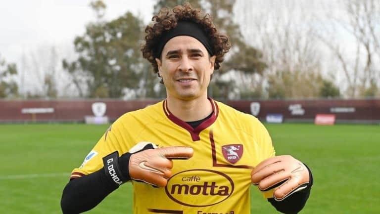 Memo Ochoa debutó en el Salernitana y ya le hicieron gol Memo Ochoa debutó en el Salernitana y ya le hicieron gol