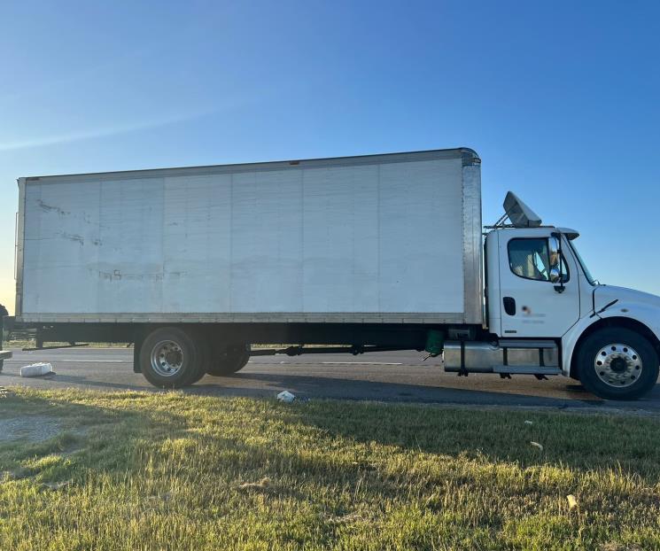 Decomisan camión con droga