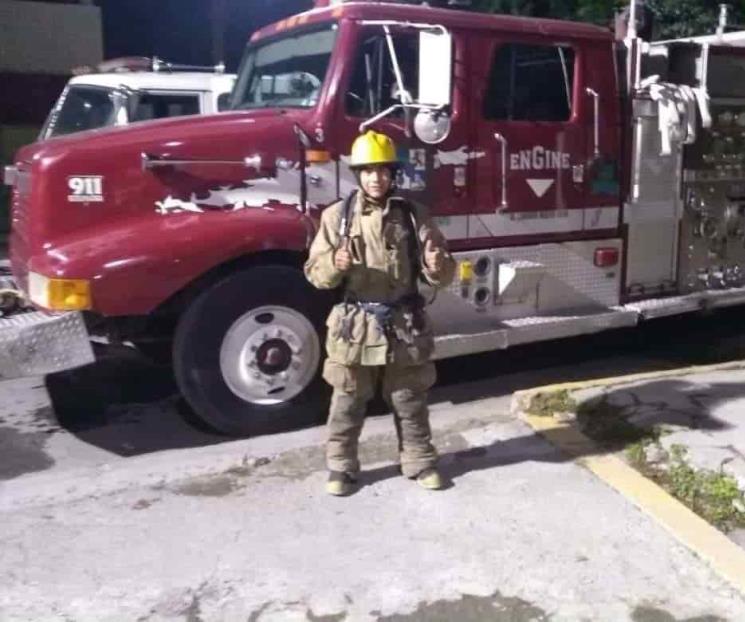 Muere rescatista que acude a choque-incendio Muere rescatista que acude a choque-incendio