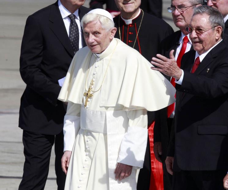 Iglesia católica en México lamenta muerte de Benedicto