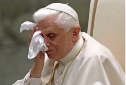 En febrero del 2022 pidió perdón por las víctimas de abuso sexual.