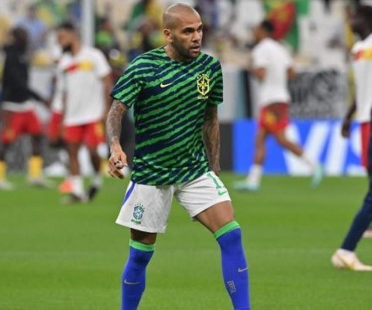 Acusan a Dani Alves de agresión