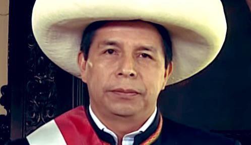 Estrena Pedro Castillo defensa y asegura nueva estrategia Estrena Pedro Castillo defensa y asegura nueva estrategia