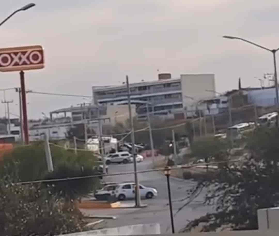 En un ataque casi simultáneo, la base de Fuerza Civil enclavadas en Zuazua fue atacada por delincuentes armados, mientras que en Ciénega de Flores, policías fueron agredidos a balazos