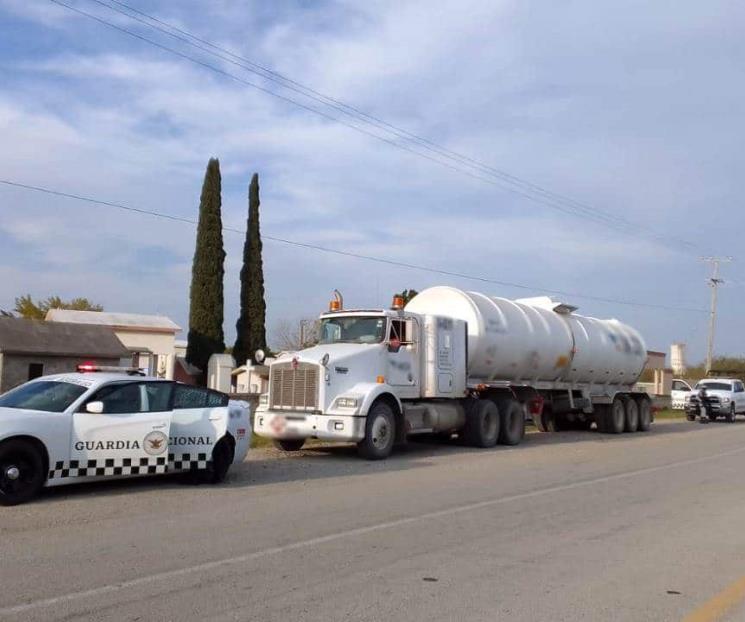 Detienen a presunto huachicolero Detienen a presunto huachicolero