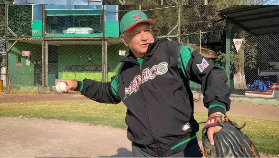 López Obrador presume su primer partido de beisbol del 2023 López Obrador presume su primer partido de beisbol del 2023