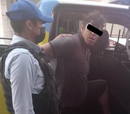 Cae con vehículo robado Cae con vehículo robado