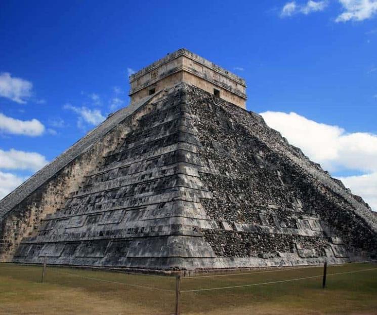 Pese a protestas, no removerán a director de Chichén Itzá Pese a protestas, no removerán a director de Chichén Itzá