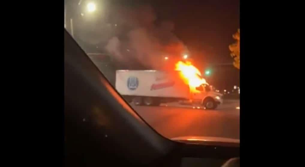 Reportan bloqueos y enfrentamientos en Culiacán Reportan bloqueos y enfrentamientos en Culiacán