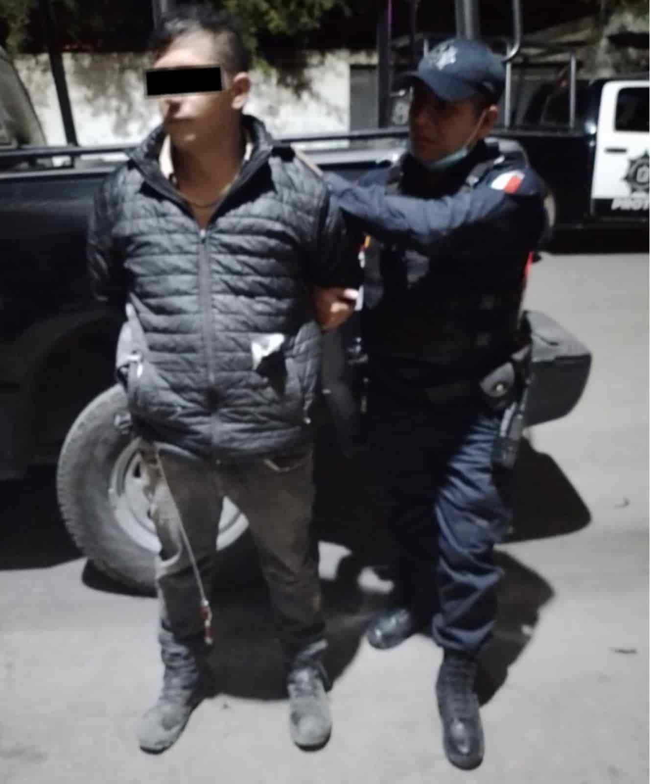 Arrestan a dos hombres que ingresaron a un domicilio para robar, además de lesionar al propietario de la vivienda