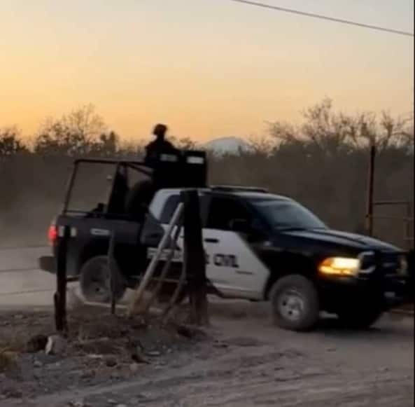 Al continuar con las investigaciones sobre la balacera registrada el pasado lunes, personal operativo policiaco de los tres niveles de gobierno, ubicaron un narco campamento en el municipio de Salinas Victoria