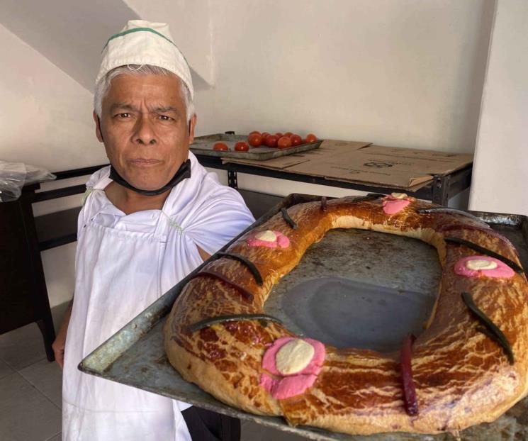 Don Carlos pone en cada pan la experiencia de 50 años Don Carlos pone en cada pan la experiencia de 50 años