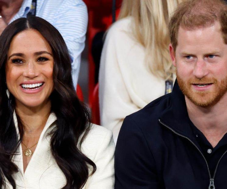 Reconoce Harry conductas racistas previo a conocer a Meghan