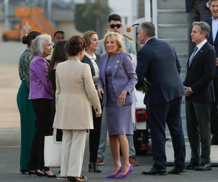 Primera dama de EU aterriza en AICM; la recibe Müller Primera dama de EU aterriza en AICM; la recibe Müller