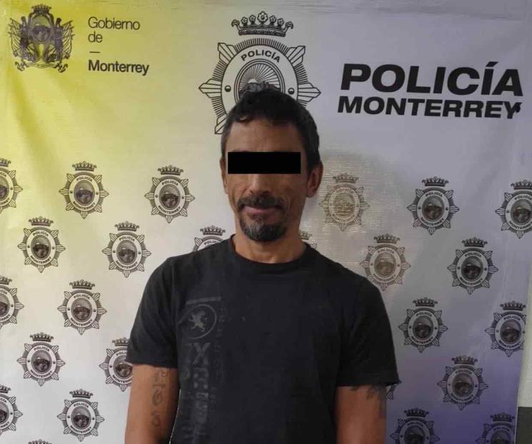 Arrestan a conductor por orden de aprehensión por robo Arrestan a conductor por orden de aprehensión por robo