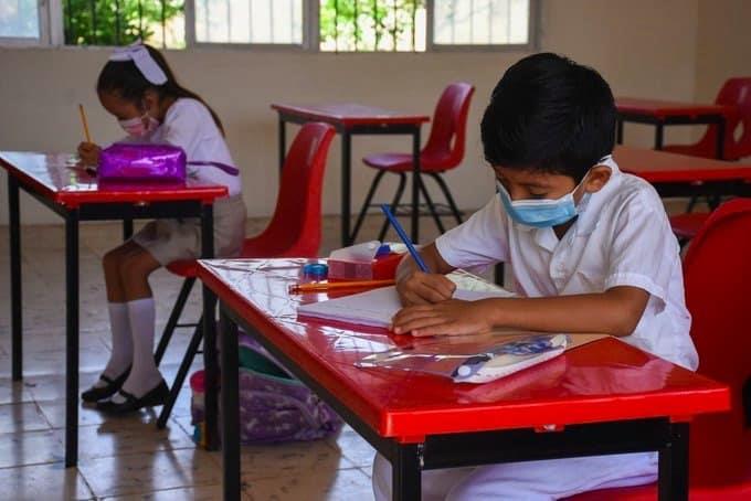 Más de 25 millones de alumnos regresan a clases este lunes Más de 25 millones de alumnos regresan a clases este lunes