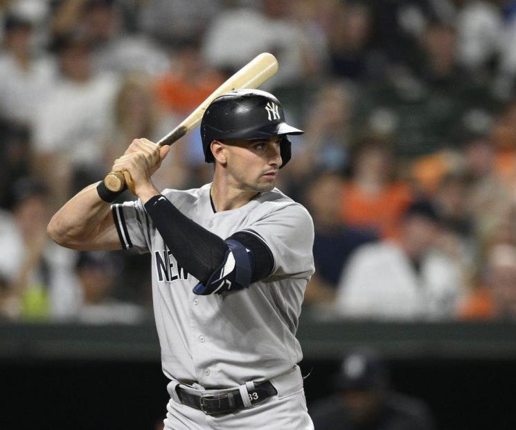 Firma Tim Locastro con los Mets Firma Tim Locastro con los Mets