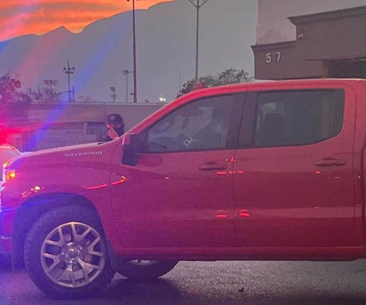 Ejecutan a sujeto frente a la UANL Ejecutan a sujeto frente a la UANL