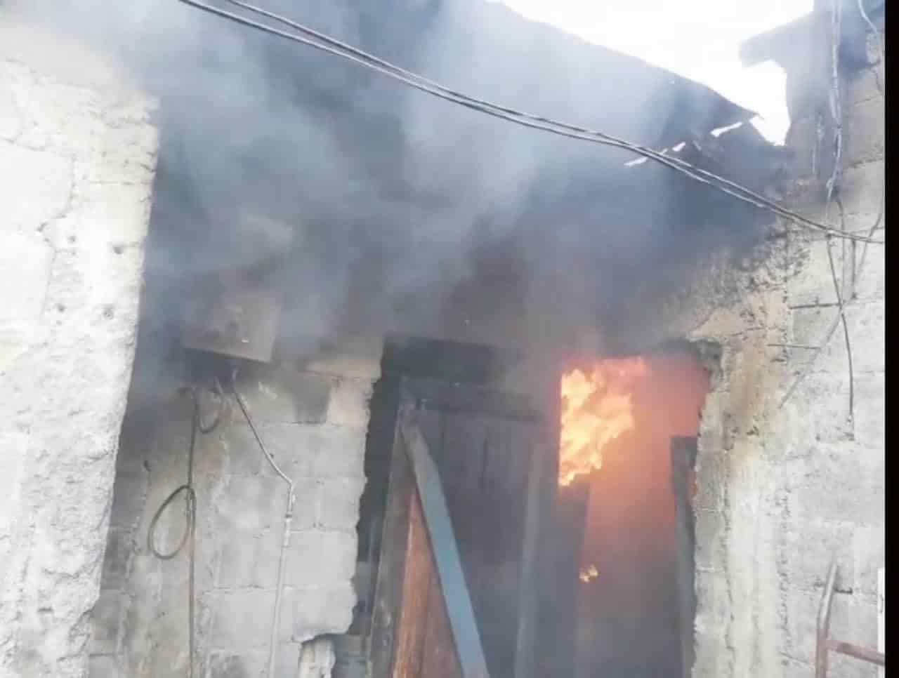 El incendio de tejabanes al norte de la ciudad, movilizó a los cuerpos de rescate, quienes ya trabajan para sofocar el siniestro