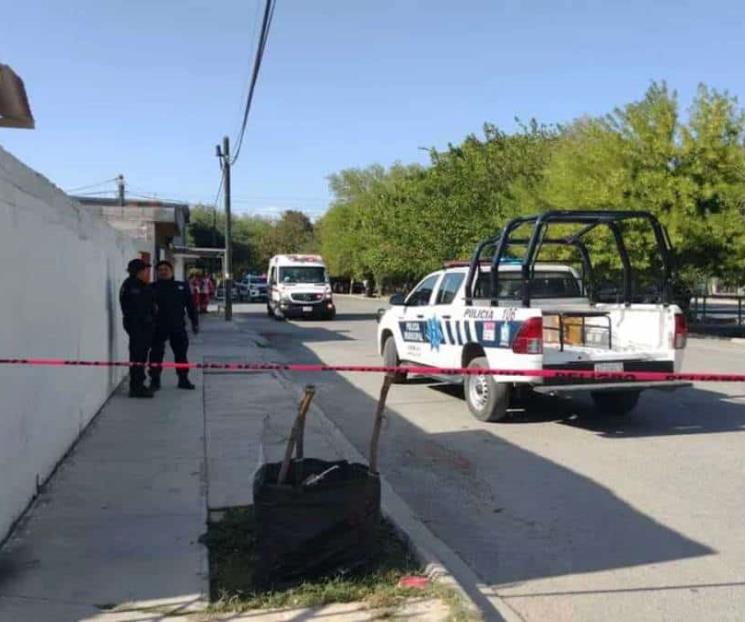 Agrede a familia y lo detienen Agrede a familia y lo detienen