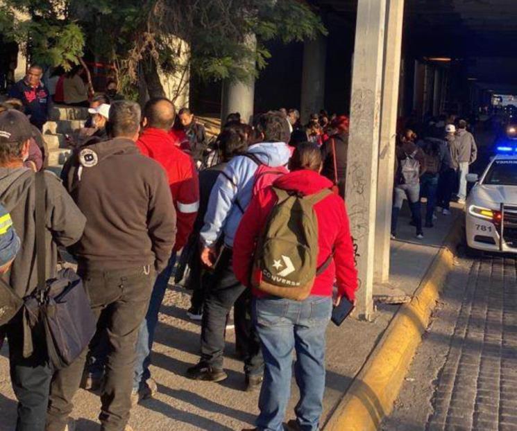 Siguen largas filas en último día para cambiar crédito Siguen largas filas en último día para cambiar crédito